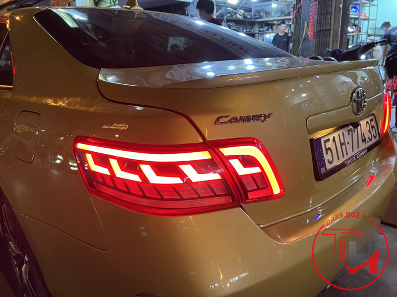 Đèn hậu thiết kế nguyên cụm tương thích với Camry 2010